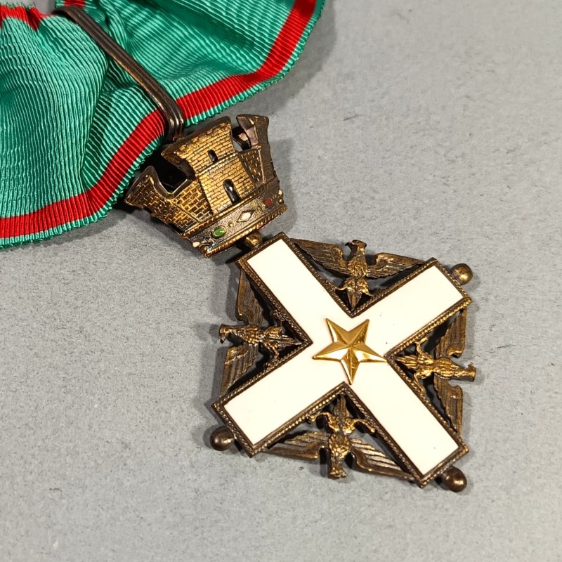 ITALIE MEDAILLE DE COMMANDEUR DE L'ORDRE NATIONAL DU MERITE EN COFFRET ITALIAN NATIONAL MERIT ORDER